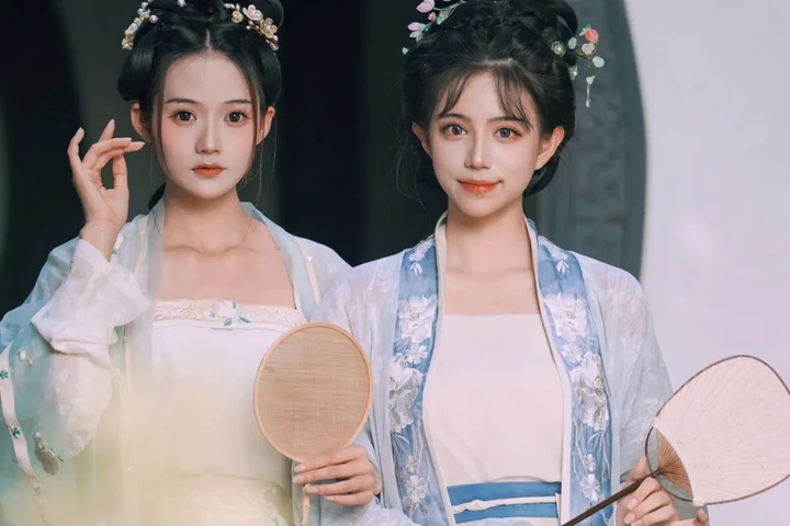 奇幻故事中的身份冲突与选择